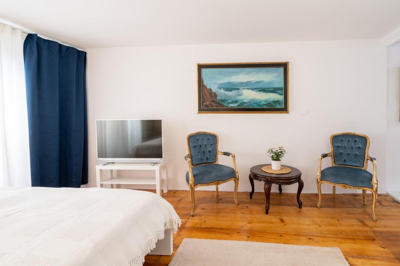 Apartments & Rooms Carera 6 โรวีน ภายนอก รูปภาพ