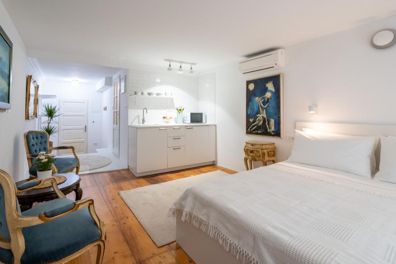 Apartments & Rooms Carera 6 โรวีน ภายนอก รูปภาพ